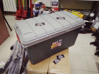 Пластиковый экспедиционный ящик RVBOX700 с герметичной крышкой